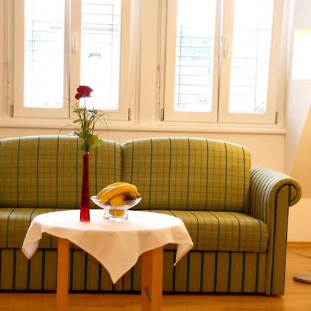 Raiffeisenhof Appartements Ehrenhausen Extérieur photo